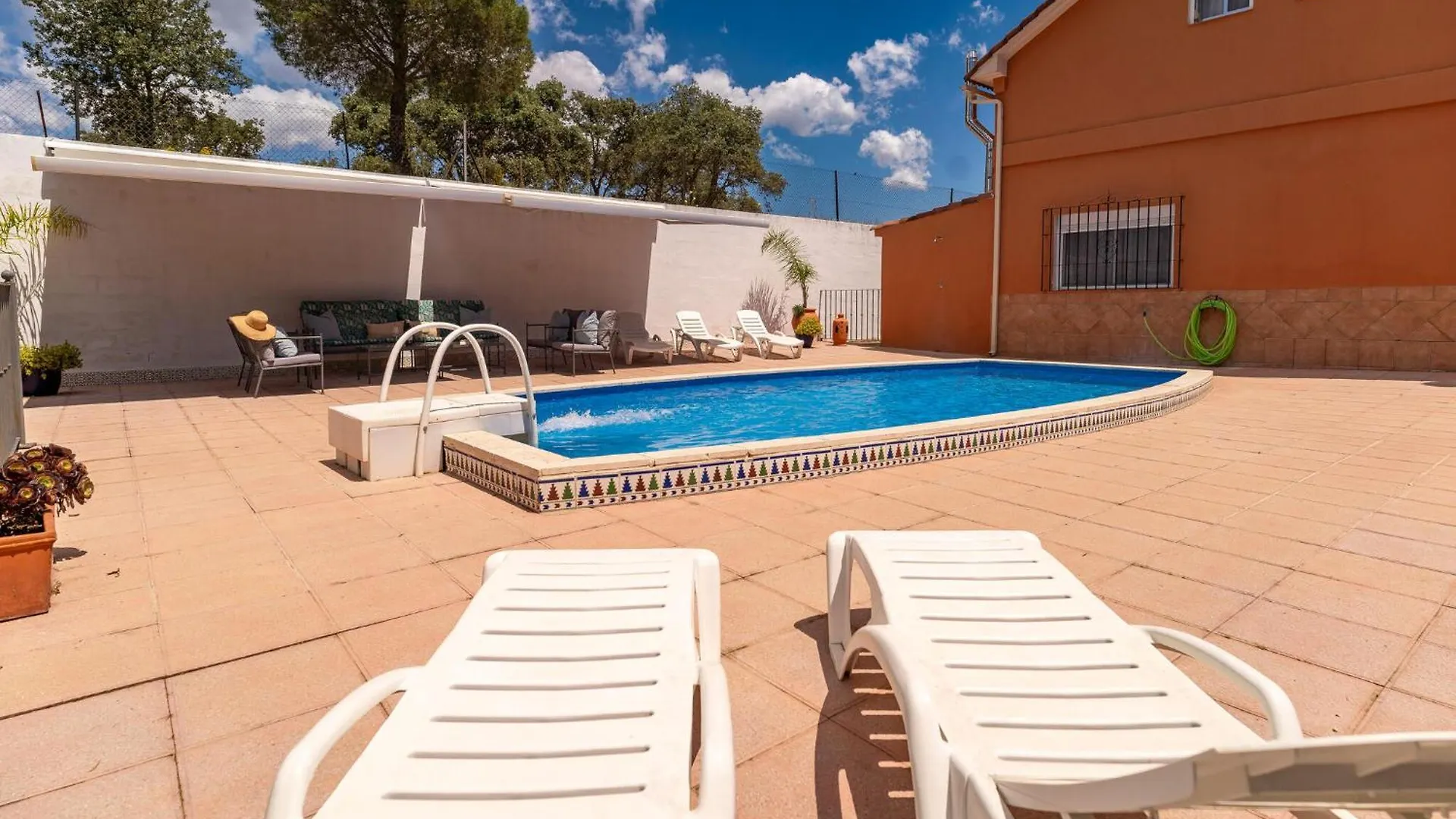 Nice Home In Cordoba With Private Swimming Pool, Can Be Inside Or Outside 0*,  ספרד
